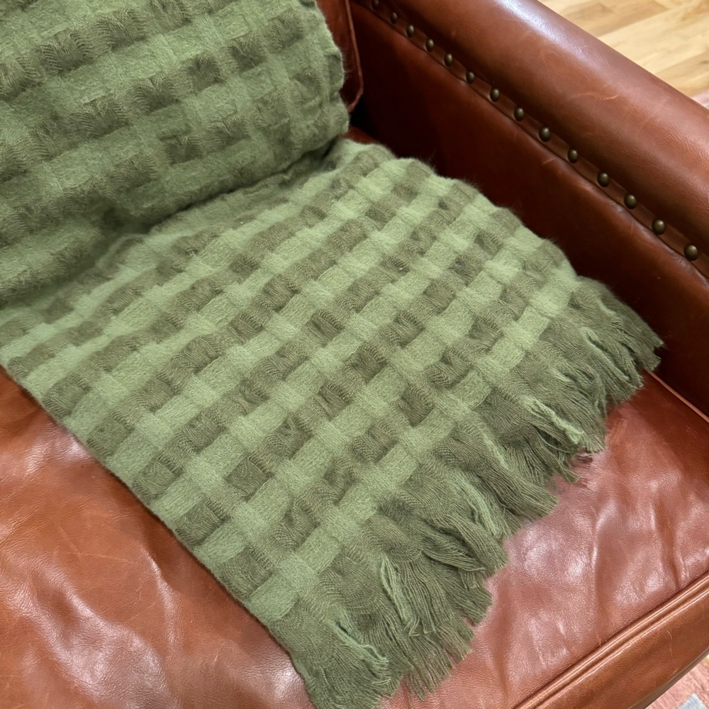 SHABBY CHIC | Oversized Decorative Olive/ Green THROW